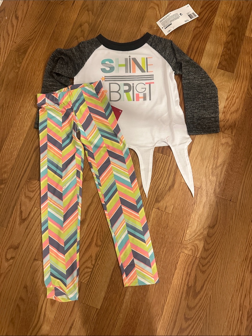 American Girl PJS. Top “Shine Bright” and chevron leggings. Size XS(6) NWT